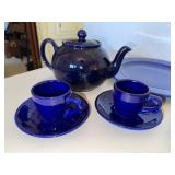 Blue-and-White Tableware Mixed Lot - 8-Piece