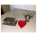 Mixed Lot: Heart-Themed Serving & Tableware (5 Pieces)