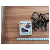 Yaktrax Walk Ice Traction Cleats Size M Black Overshoe Lot w/ Box