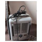 Holmes HFH630 Air Heater & Toastmaster Heat Log Electric Heater Pair