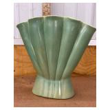 Vintage Red Wing USA Art Pottery Fan Vase Green Matte Glaze 416