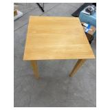 Light Oak Finish Square Kitchen Dining Table Approx 27in Top