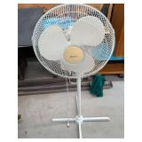 Holmes Pedestal Electric Fan White 3-Speed Oscillating Model HASF1705-UC