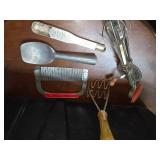 VINTAGE KITCHEN UTINSELS