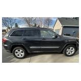 2011 Jeep Grand Cherokee Laredo 4 x 4