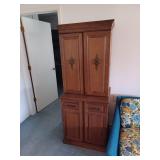 Singer Space Saver Sewing Cabinet