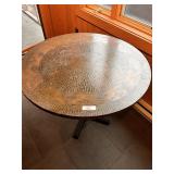 Round Table Lion Engraving