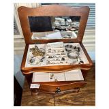 Multi-drawer Jewelry Box (broken door)