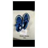 water shoes size 7/8