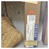 Thomas Lighting FS 132-EB Fluorescent Strip Light