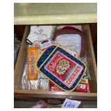 potholders contents of 1 drawer