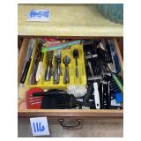 utensils contents of 1 drawer