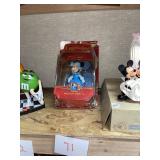 Mickey's Christmas Carol Minnie Mouse figure