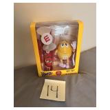 M&M Fan & yellow character gift set