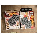 Two EZ Pockets 4-Piece Non-Stick Personal Pie & Po