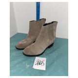 Sorel ladies boots size 8.5