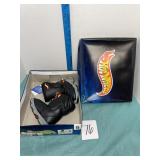 Hot Wheels snow boots child size 5
