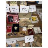 Vintage Jewelry Collection: Pearls, Brooches