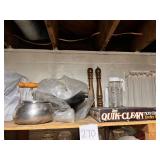 Bakers Secret Quik-Clean Broiler Pan wooden shaker