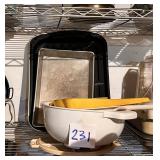 Kitchen Bakeware and pans