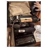 Vintage Royal Desktop Typewriter