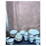 Yamashige Fine Porcelain - Set for 8