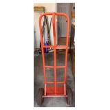 HAND TRUCK - 600 LB CAPACITY
