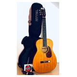 6 STRING CLASIC ACCOUSTIC GUITAR WITH CASE