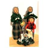 VINTAGE BYERS CHOICE THE CAROLERS, 1982