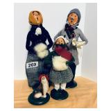 VINTAGE BYERS CHOICE THE CAROLERS GROUP 1982