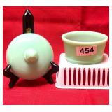 VINTAGE JADEITE SMALL COVERED DISH - UNIQUE