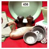 ANTQ GREEN ENAMEL PLATE, HM CARVED BIRD BOB JOBES