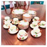 VINTAGE 10 APPLE FRANSIAN PLACE SETTINGS SEE DESCP