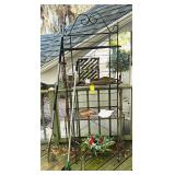 IRON BAKERS STAND, PADDLE, WOOD,SHELL,WREATH,ETC