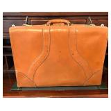VINTAGE LEATHER GLADSTONE STYLE SUITCASE