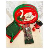 VTG HANDMADE CHRISTMAS PLACEMATS, MCM LEFTON BELL