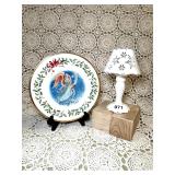 LENOX 2003 CHRISTMAS PLATE & YANKEE VOTIVE HOLDER