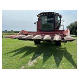 IH 963 Corn Head