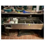 Sink / Sanitizing Station