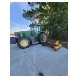 JOHN DEERE TRACTOR W/ ALAMO MAVERIC BOOM
