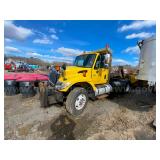 2006 International 4300 Hooklift w/ plow and sander