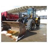 2015 John Deere 624K Loader