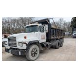 2000 Mack RD690S