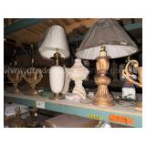 A lot of 100S Full warehouse Of Chapman lights