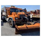 2004 Mack RD688P