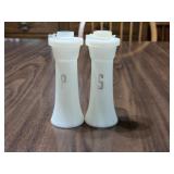 DRH Vintage 4' Tupperware Salt & Pepper