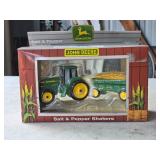 4A4 NEW Enesco John Deere Tractor/Wagon Salt/Peper