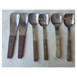 4A2 Wood Handle Stainless Steel Scoop Kitchen Tool