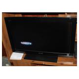 LR Sony Bravia 32' LCD TV w/Remote/Manual-DVD-VCR-