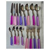 3A3 Set of 16 Silverware Set Plastic Handles/Stain